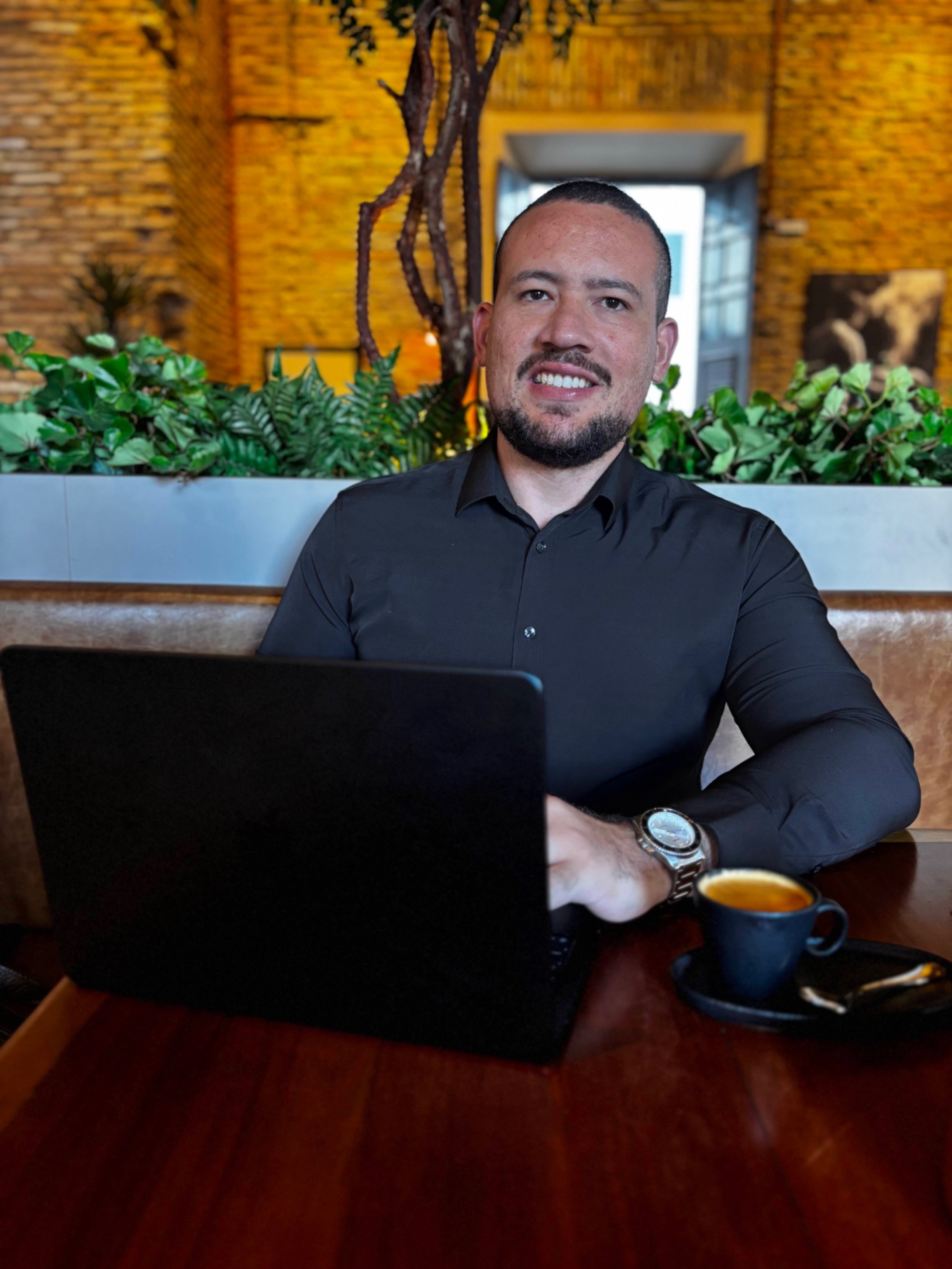 Tom Gomes — Contador CRC 021516